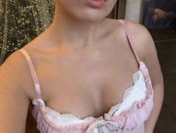 Watch -DarinaXXX-´s Live Show on BongaCams