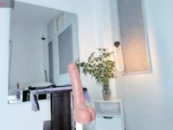 Watch lanna_russo1´s Live Show on Chaturbate