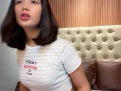 Watch hottie_carlinexx´s Live Show on Chaturbate