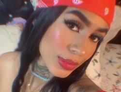 Watch ameliejoness17´s Live Show on BongaCams