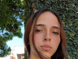 Watch littleapril´s Live Show on BongaCams