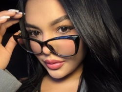 Watch Dailyn44´s Live Show on ItsLive