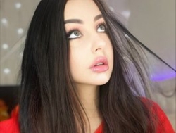 Watch MiMirami´s Live Show on BongaCams