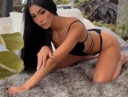 Watch Alanna-Spencerr´s Live Show on BongaCams