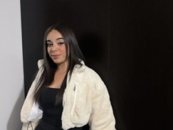 Watch Laura_Wilson´s Live Show on ItsLive