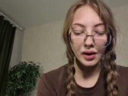 Watch blissence_´s Live Show on Chaturbate