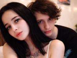 Watch EvaRobin´s Live Show on BongaCams