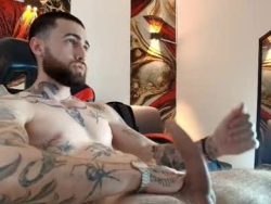 Watch luke_davis01´s Live Show on Chaturbate