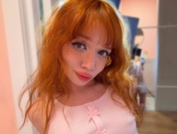 Watch LolaXBambi´s Live Show on BongaCams