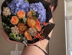 Watch Mirenelma´s Live Show on BongaCams