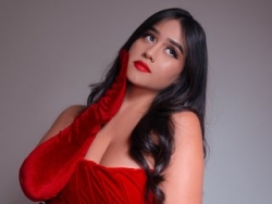 Watch LisanaSmith´s Live Show on ItsLive