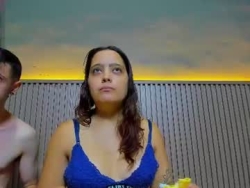 Watch laura_y_camilo´s Live Show on Chaturbate