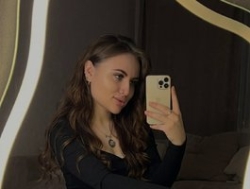 Watch alina08´s Live Show on BongaCams