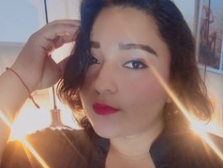 Watch esmeralda-bigass´s Live Show on BongaCams
