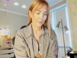 Watch hotyplays´s Live Show on Chaturbate