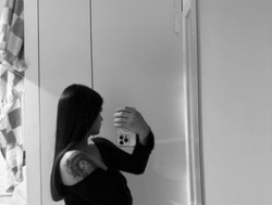 Watch Lina-Li9´s Live Show on BongaCams