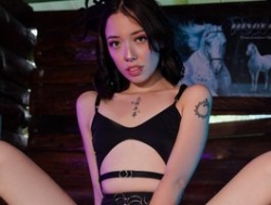 Watch HarperWest´s Live Show on BongaCams