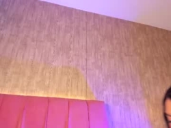 Watch emily_klarence´s Live Show on Chaturbate