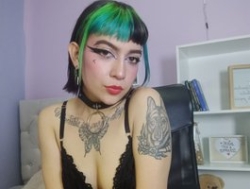 Watch Pretty-cassie´s Live Show on BongaCams