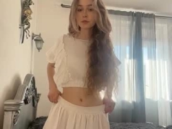 Watch malissatyron´s Live Show on Chaturbate