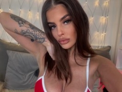 Watch LillianShineX´s Live Show on BongaCams