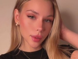 Watch SakuPandora´s Live Show on BongaCams