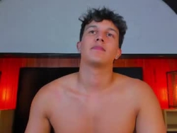 Watch leo_savage_´s Live Show on Chaturbate