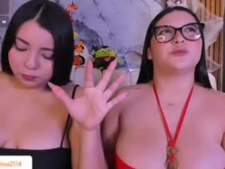 Watch madeleine2112´s Live Show on Chaturbate