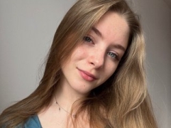 Iviefae´s XXX Webcam: C2C strictly in Exclusive only. Keep your requests sensible and remember we're not alone! Anything else within my boundaries is totally on the table for us to enjoy Check Iviefae´s Real-Time Streaming Adult Shows