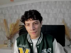 Watch leofeniix´s Live Show on Chaturbate