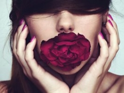 Watch Rosea´s Live Show on BongaCams