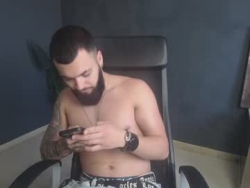 Watch oscarwills´s Live Show on Chaturbate