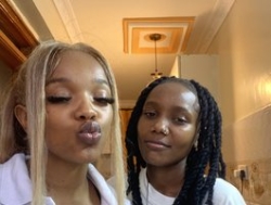Watch Yourdolls´s Live Show on BongaCams