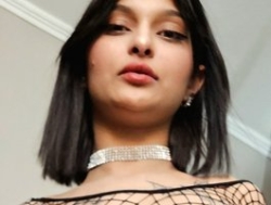 Watch Eva-Sterling´s Live Show on BongaCams