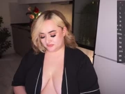 Watch irena_barr18´s Live Show on Chaturbate