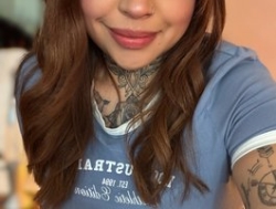Watch Sofisuarez13´s Live Show on BongaCams