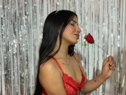 Watch zoe-cortezz´s Live Show on BongaCams