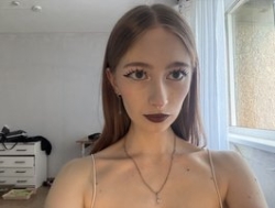 Watch VelvetCash´s Live Show on BongaCams