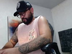 Watch niicolas_ross´s Live Show on Chaturbate