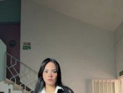Watch kim-´s Live Show on BongaCams
