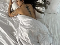 Watch britt-grey´s Live Show on BongaCams