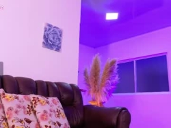 Watch lara_giraldo´s Live Show on Chaturbate