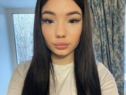 Watch GennyVowels´s Live Show on BongaCams