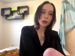 Watch tinydelly´s Live Show on Chaturbate