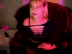 Watch velvetsienna´s Live Show on Chaturbate