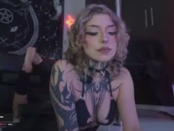 Watch hazellwitch´s Live Show on Chaturbate
