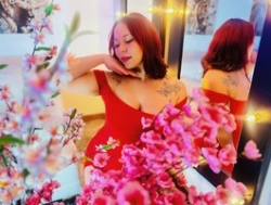 Watch ivybrowm´s Live Show on BongaCams