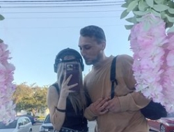 LOVELYTWINS is Streaming Live: Watch LOVELYTWINS´s Livestream and Chat