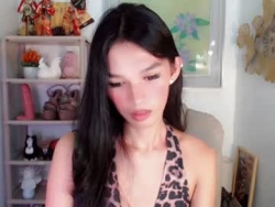 Watch sassynrich´s Live Show on Chaturbate