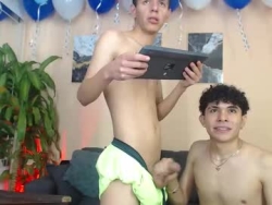 Watch desiresofolympus_´s Live Show on Chaturbate